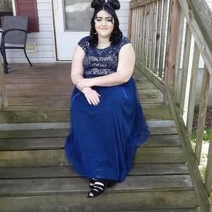 Meet your Posher, Madalyn